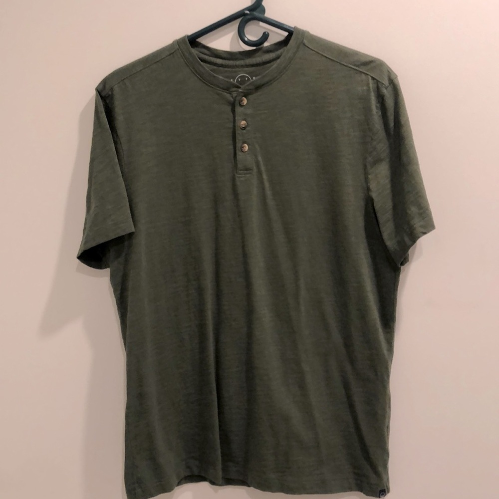 Marco Vintage Wash Henley. Medium olive green t-shirt